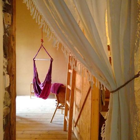 Element-Terre Hotel Aigle Bagian luar foto