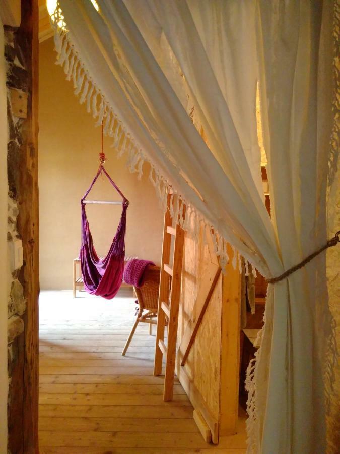 Element-Terre Hotel Aigle Bagian luar foto