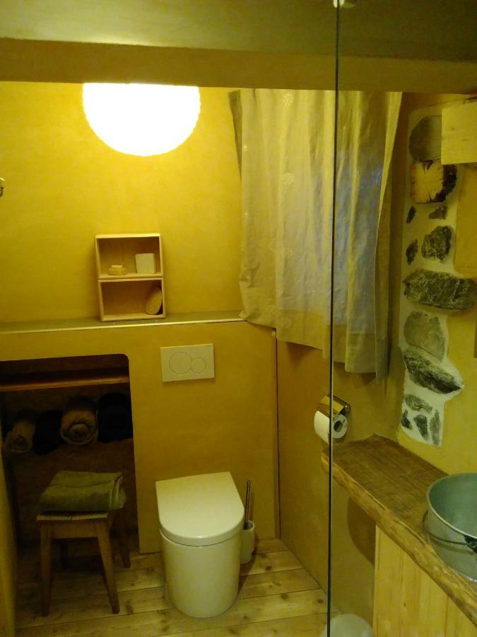 Element-Terre Hotel Aigle Bagian luar foto