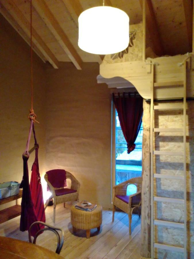 Element-Terre Hotel Aigle Bagian luar foto